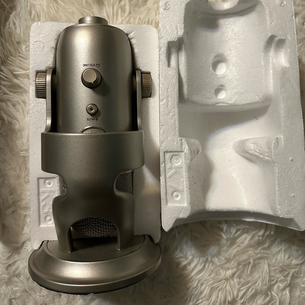 SOLD Blue Yeti Professional USB Microphone